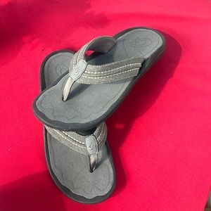 Olukai sandals